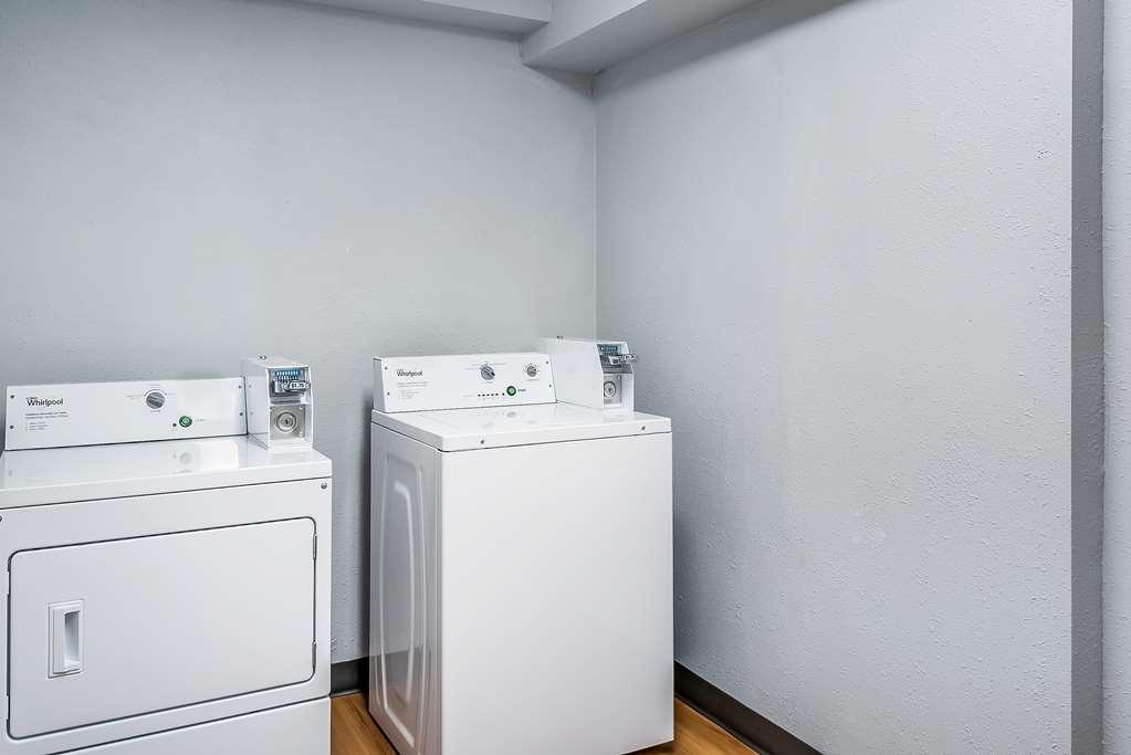 Americas Best Value Inn East Peoria Удобства фото