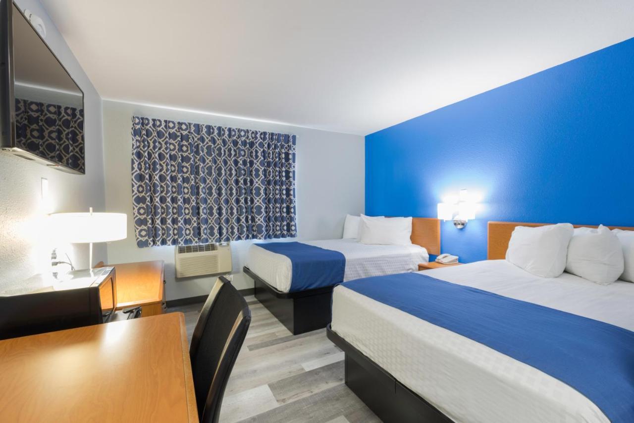 Americas Best Value Inn East Peoria Экстерьер фото