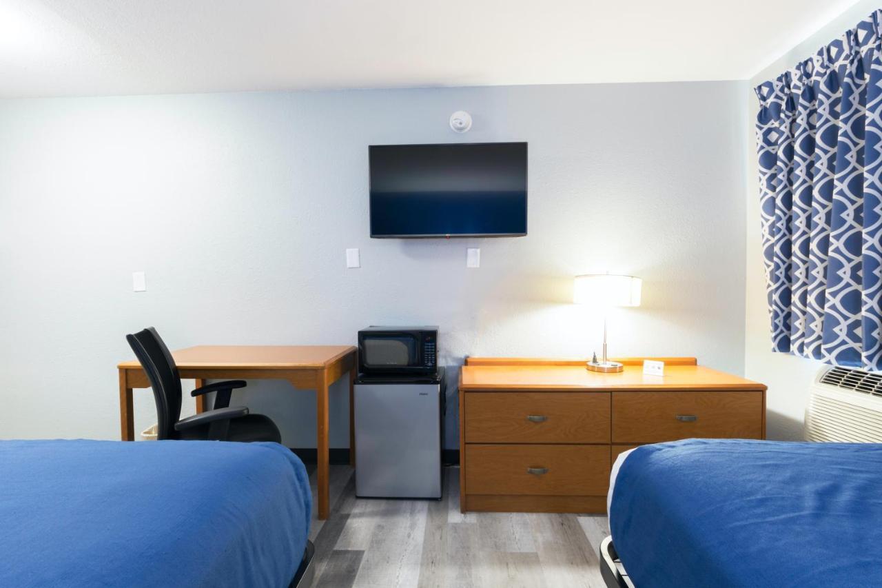 Americas Best Value Inn East Peoria Экстерьер фото